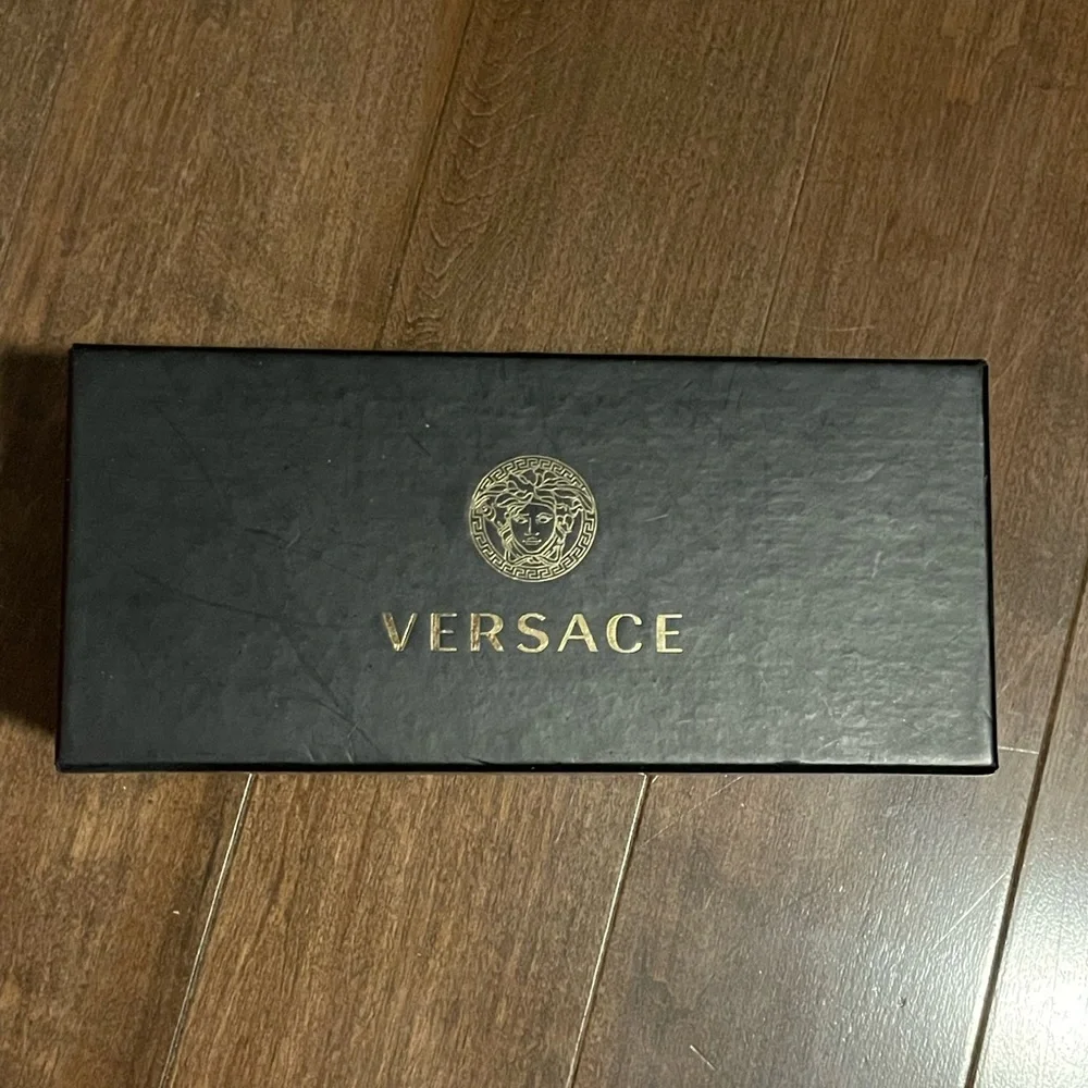Versace Case Box - Picture 1 of 2